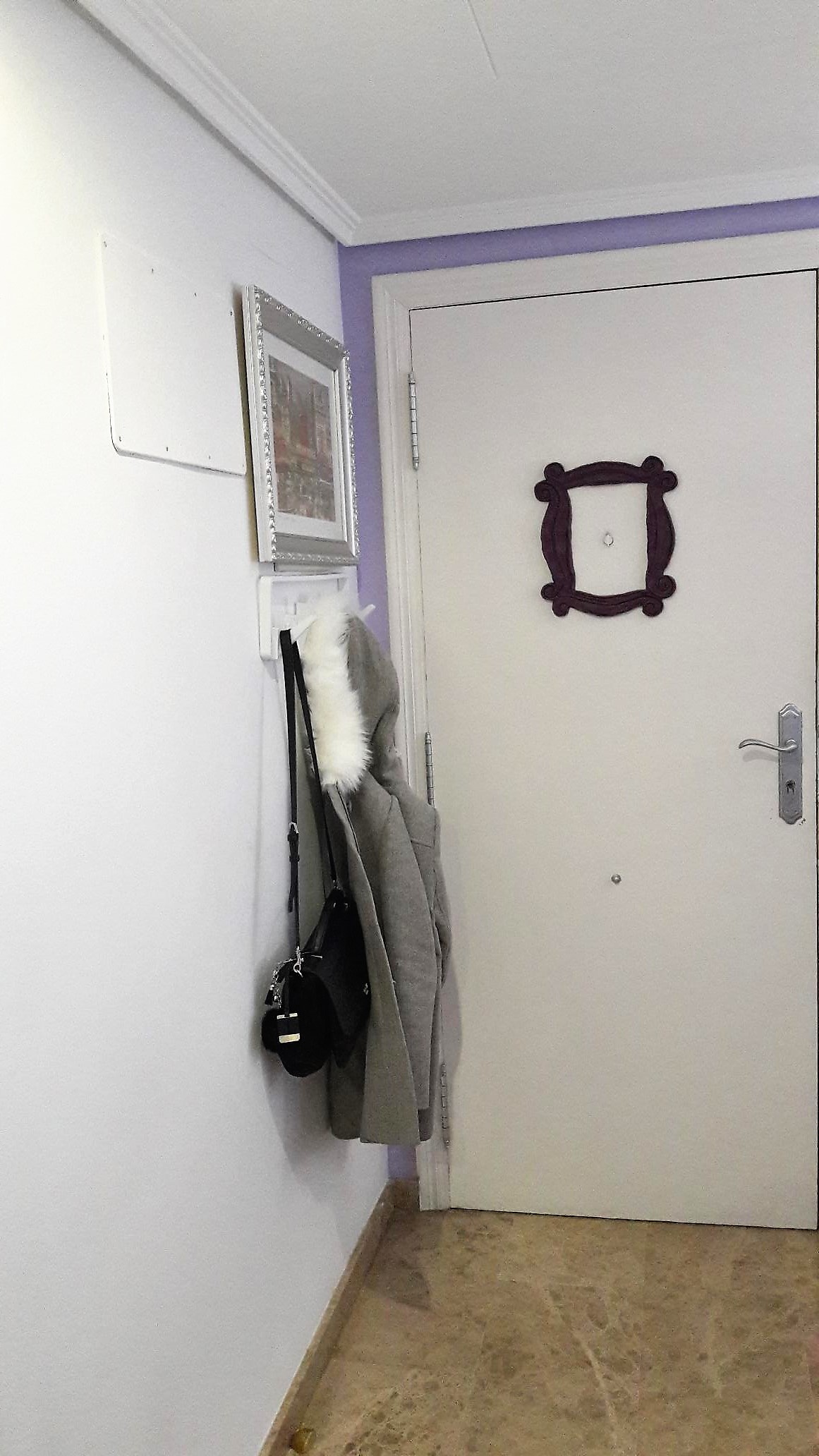 Trasera puerta recibidor.jpg